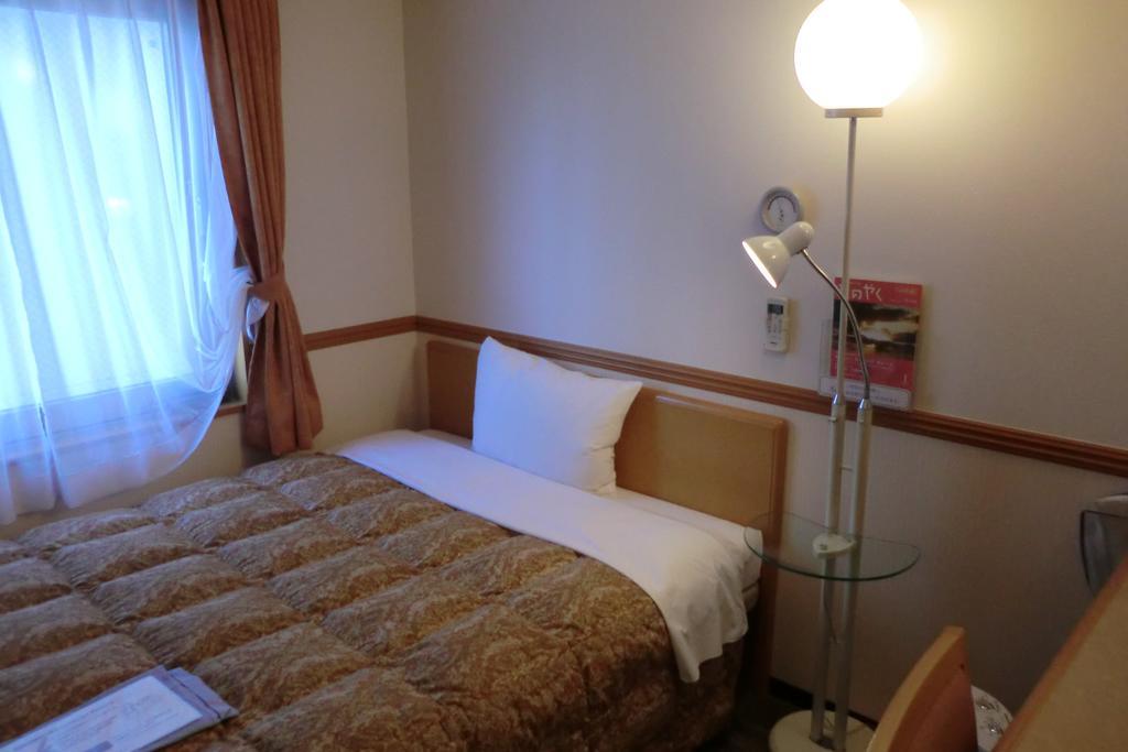 Toyoko Inn Nihombashi Bakurocho Tokio Exterior foto